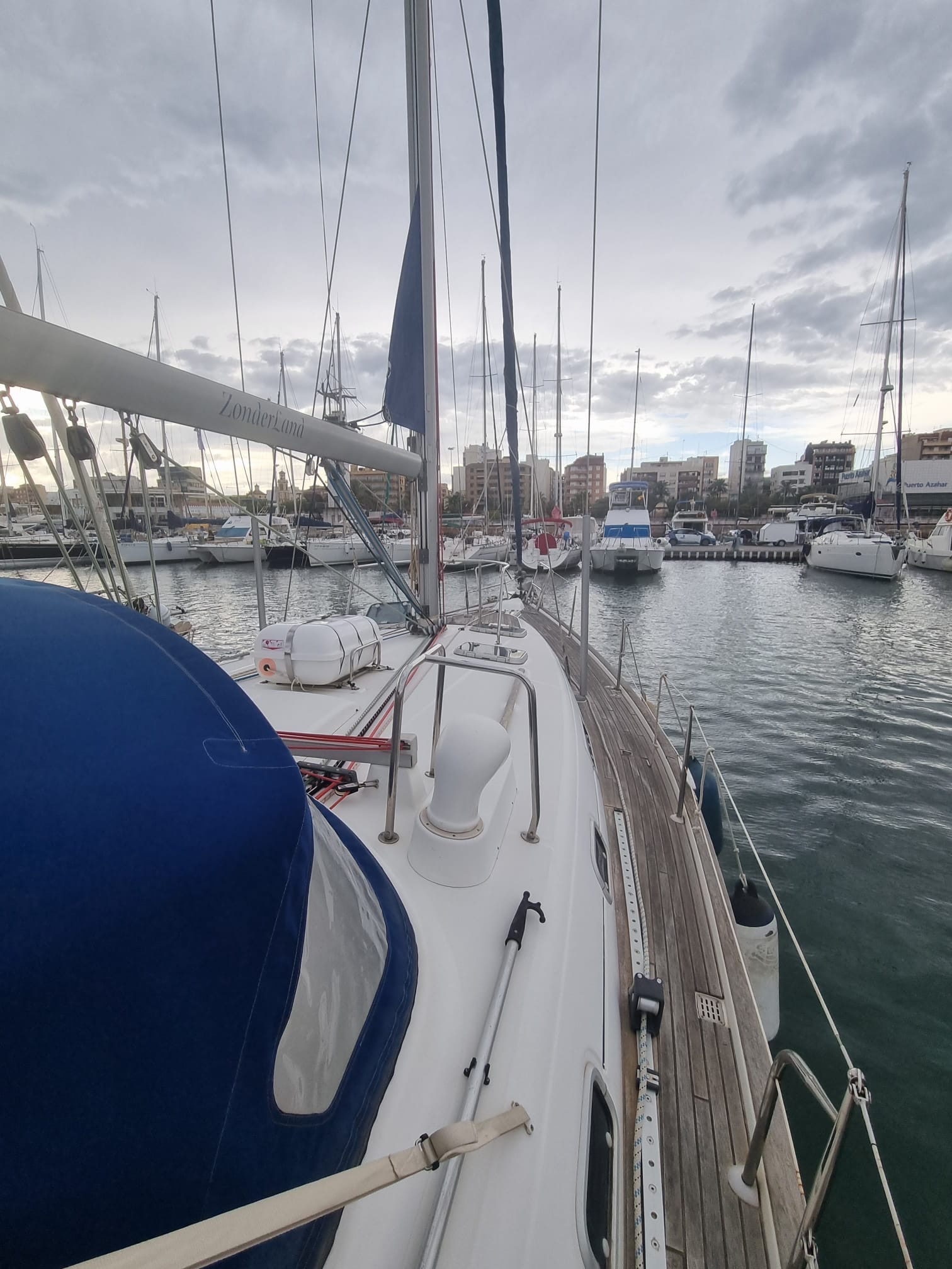 slider 23 Beneteau Oceanis 461